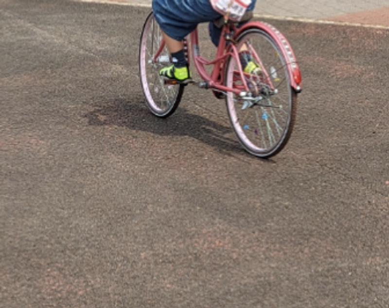 How to Inflate a Bike Tire in Japan photo