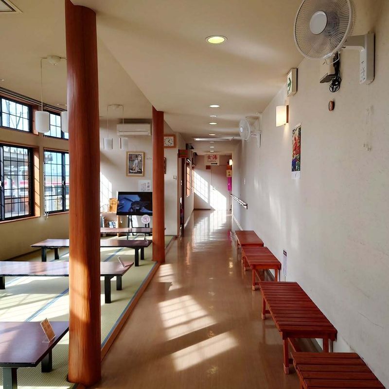 Bathhouses feeling the financial pinch of the Iran conflict photo
