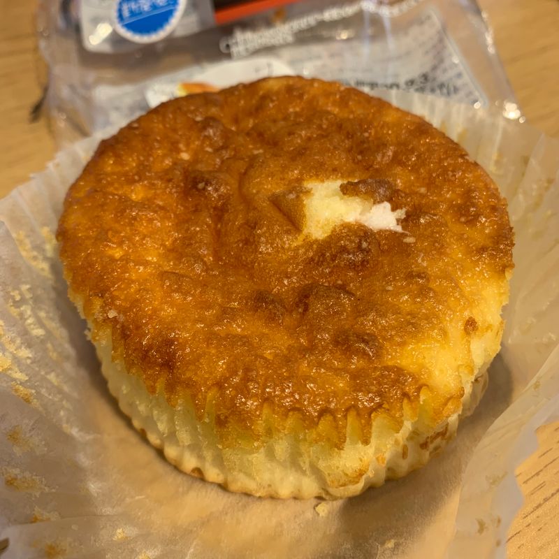 Family Mart - Cheese Cream Cake photo