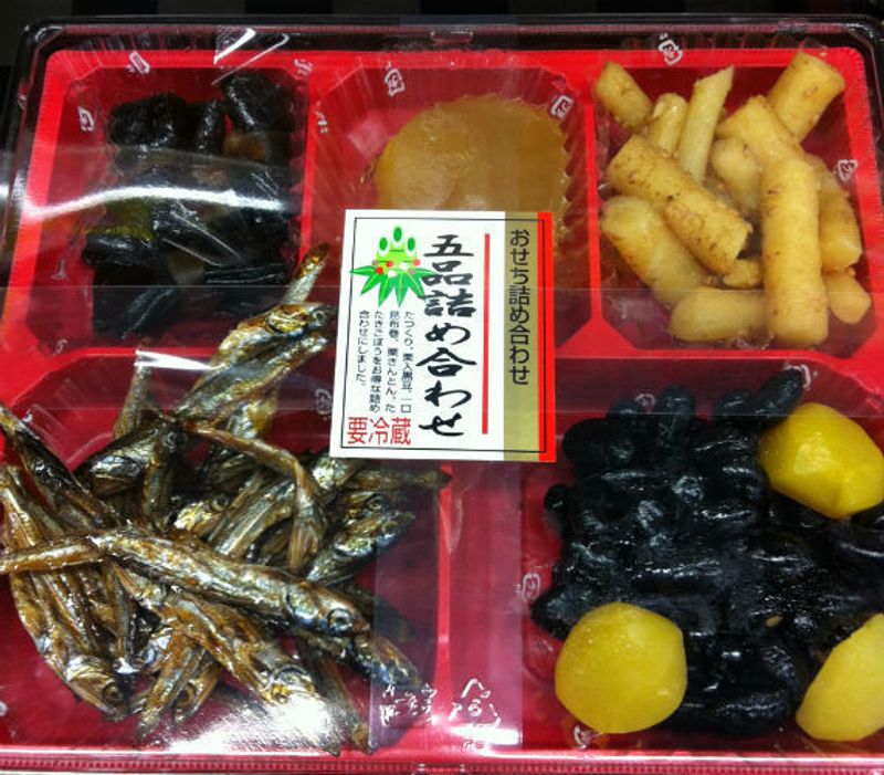 Why Do We Eat Osechi for the New Year? photo