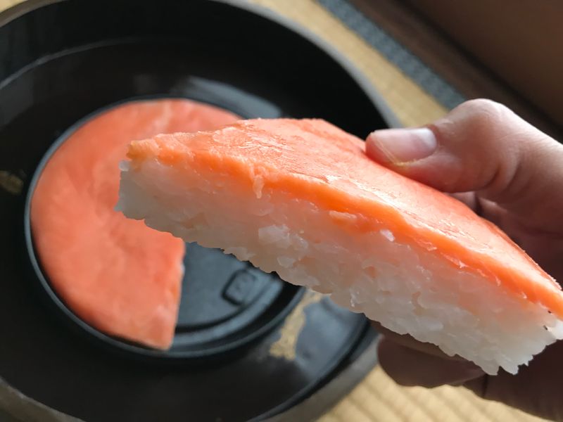 Masuzushi: Sushi &quot;Meibutsu&quot; de Toyama photo