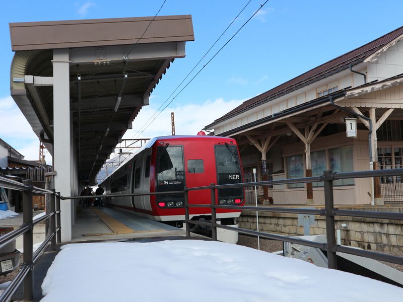 Perjalanan dari Tokyo Menuju Jigokudani Snow Monkey Park: Panduan Biaya dan Transportasi photo