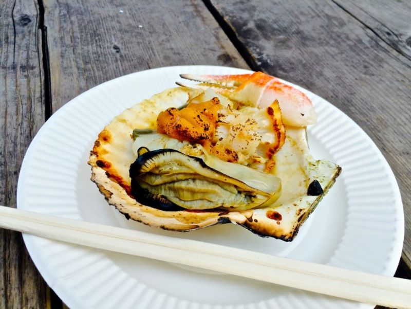 Lunch Adventure at Tsukiji Fish Market photo