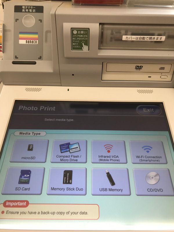 How to print pictures off your smartphone at 7-11 photo
