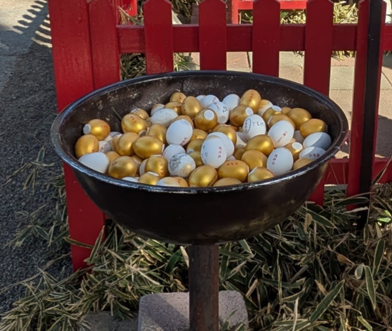 An anniversary dedicated to eggs photo