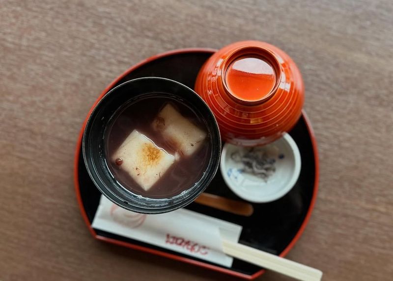 Things I love about winter in Japan: zenzai photo