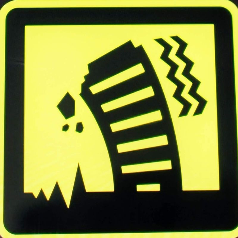 When you feel an earthquake in Aomori in Saitama Prefecture photo