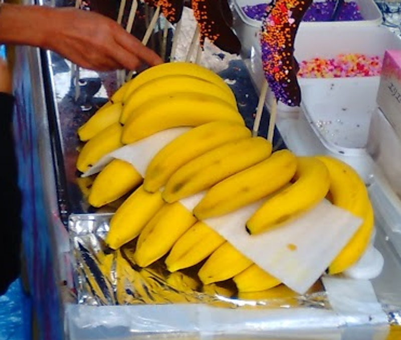 Why bananas ripen faster in Japan's humid summers photo