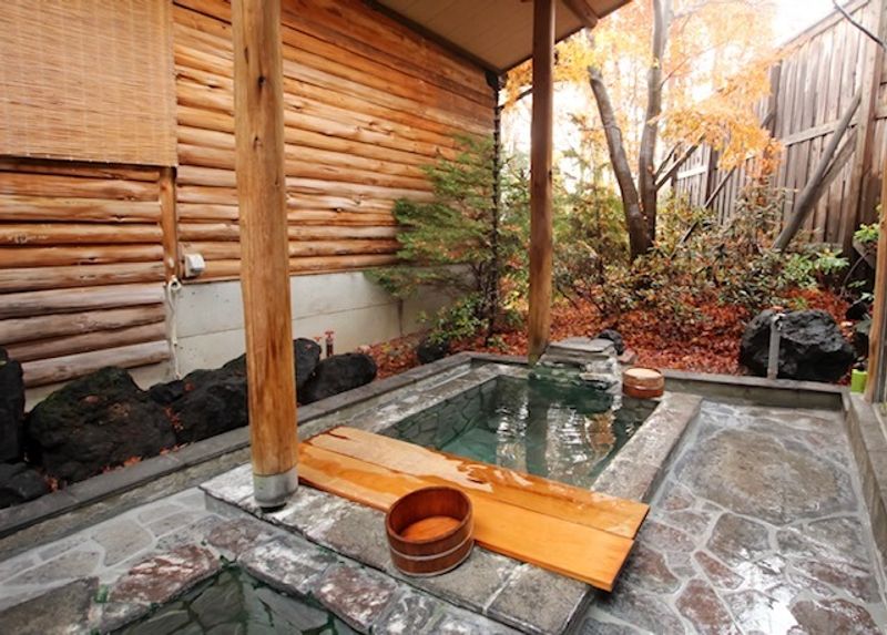 Kusatsu, the perfect place for hot spring fans photo
