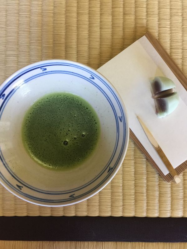 静岡の伝統的な緑茶の儀式 photo