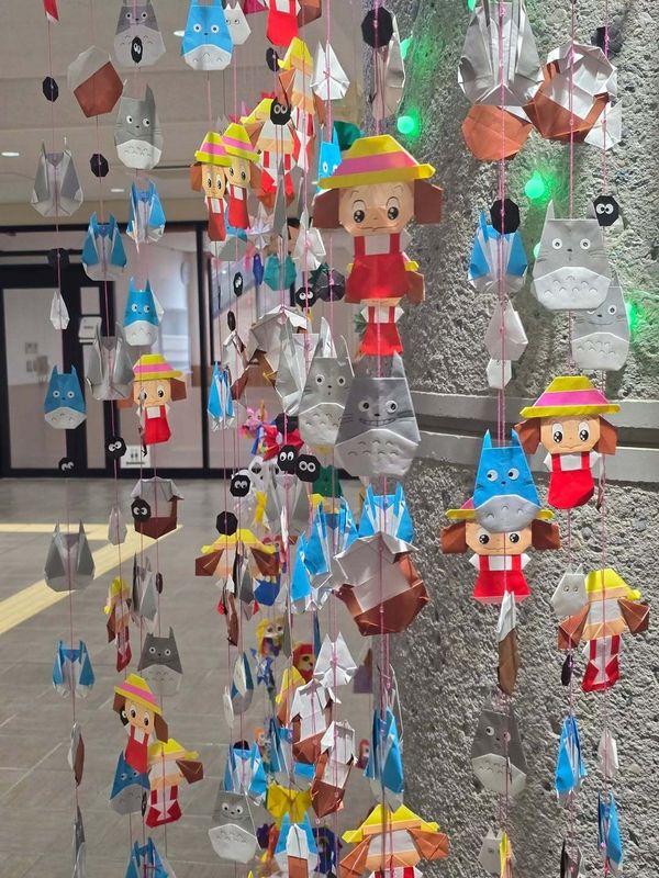 Eyelid standards and attitudes in modern Japan photo